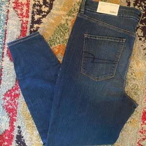 NWT: AE Curvy Hi-Rise Jegging (Next Level Stretch)